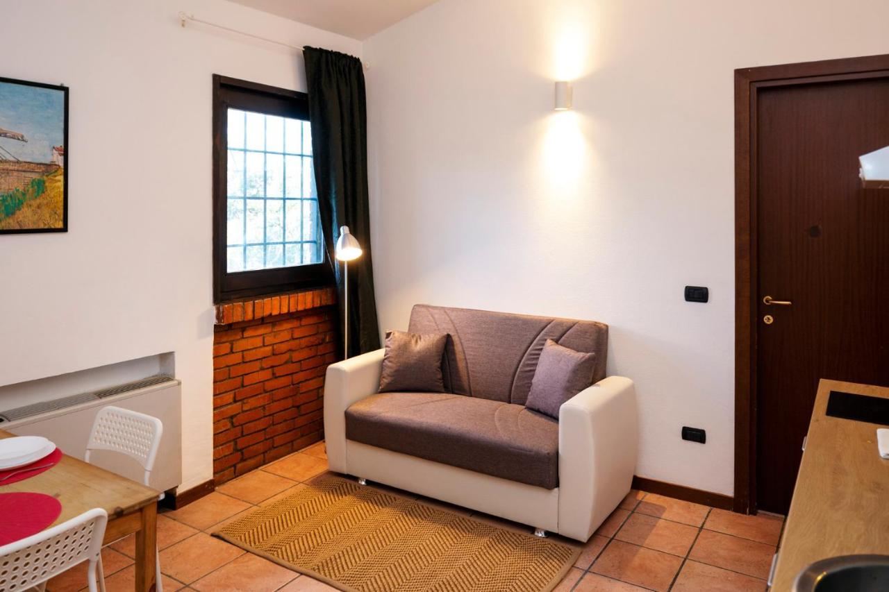 Residence San Raffaele 1 밀라노 외부 사진