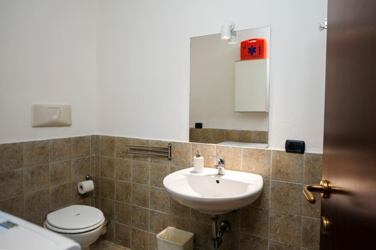 Residence San Raffaele 1 밀라노 외부 사진